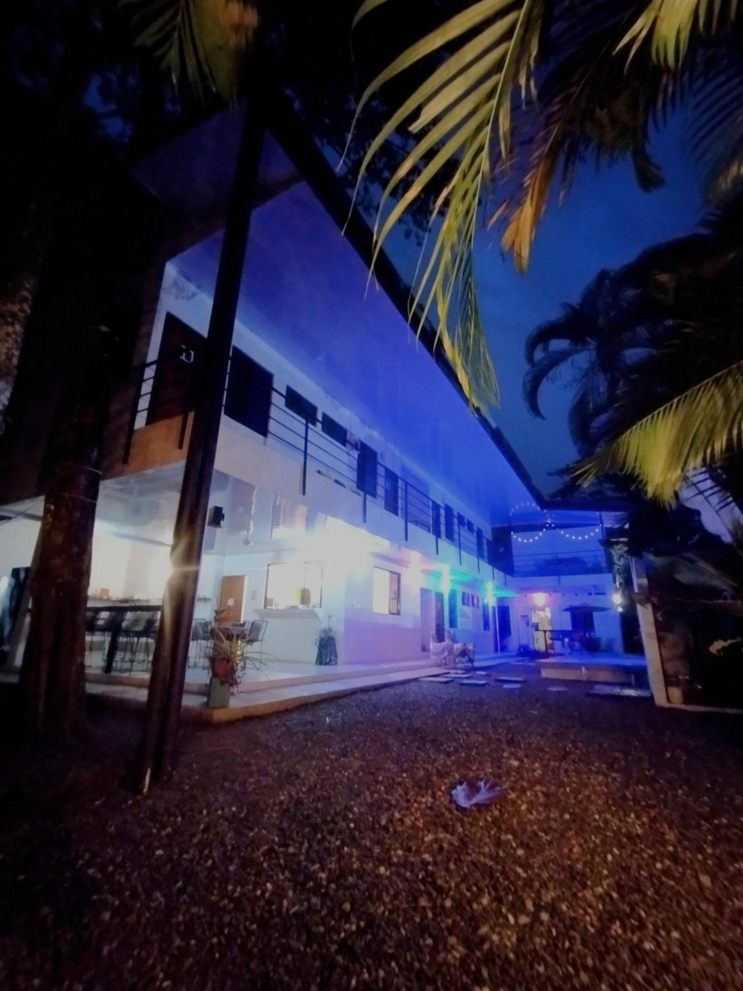 יקו Casajungla Hostel מראה חיצוני תמונה